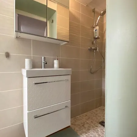 Apartment Le Pastel - P2 Comfort - Center Nimes